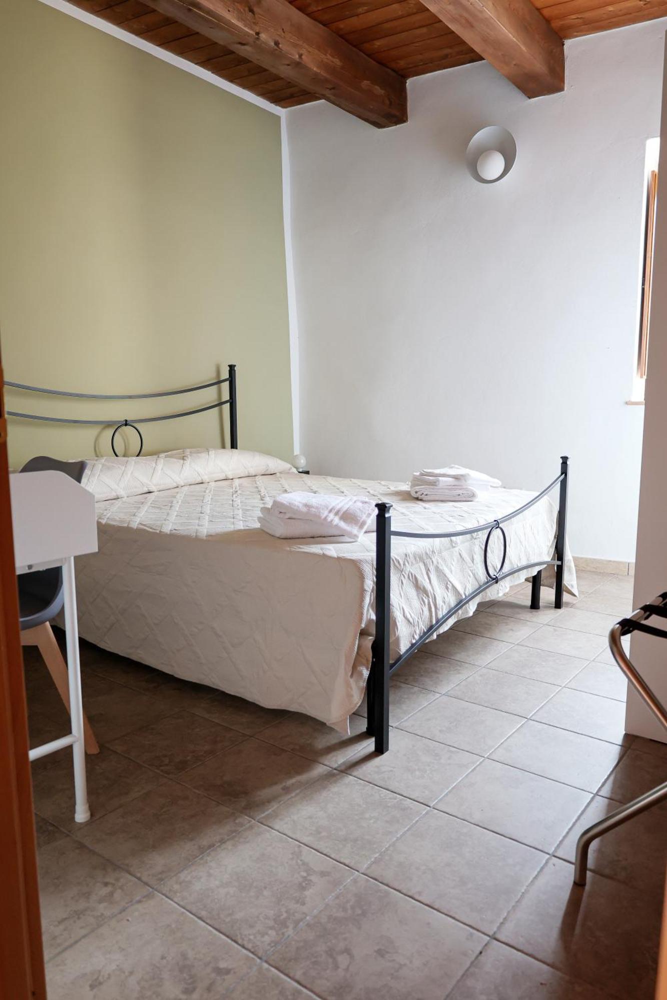 Oriolo  La Portella Quiet Residence מראה חיצוני תמונה